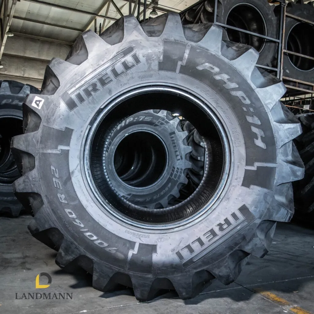 Шина 900/60R32 (35,5LR32) 176A8/B PHP:1H  (Pirelli)