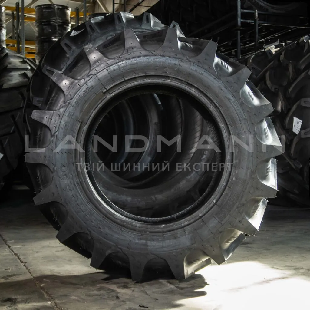 Шина 300/70R20 (11,2R20) 120A8/117B RS200 R-1W TL (GTK)