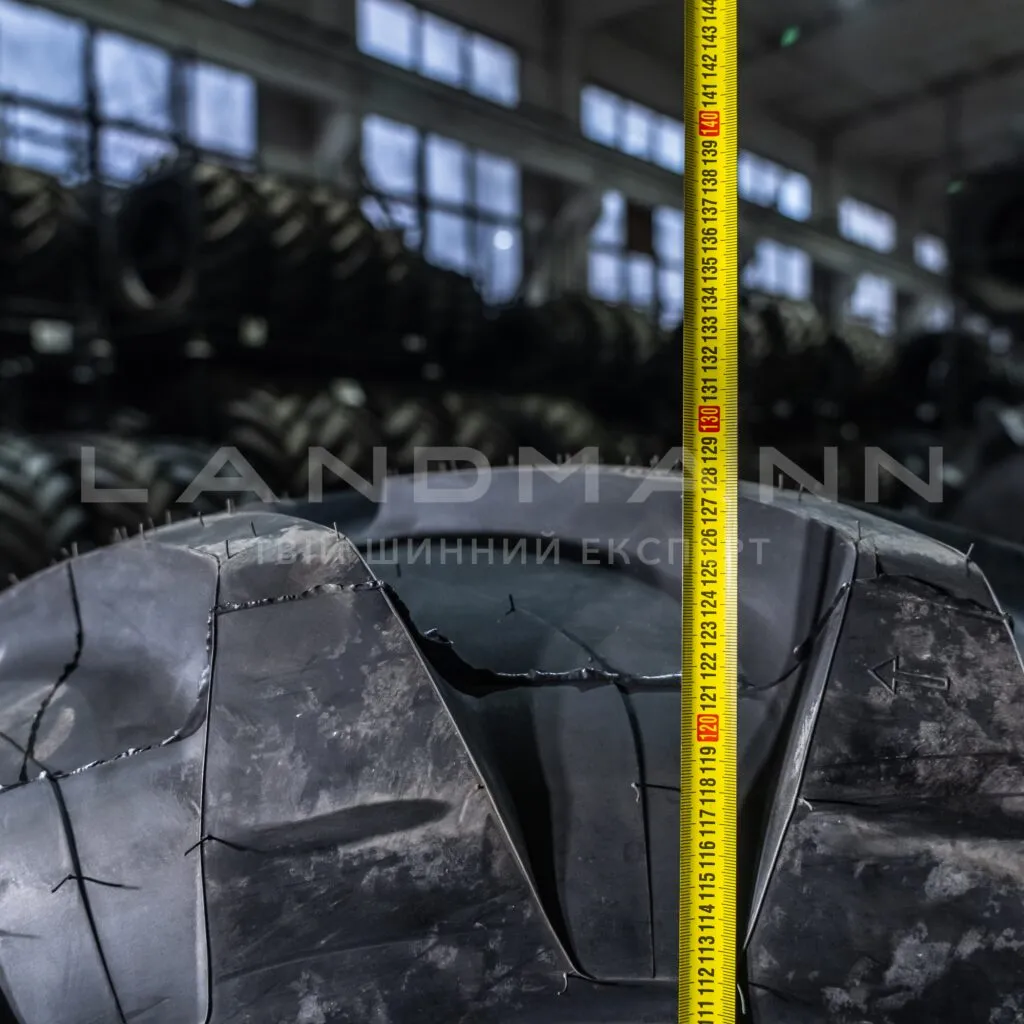 Шина 500/70R24 (19,5LR24) 164A8/B INDEVO IND TL (Pirelli)